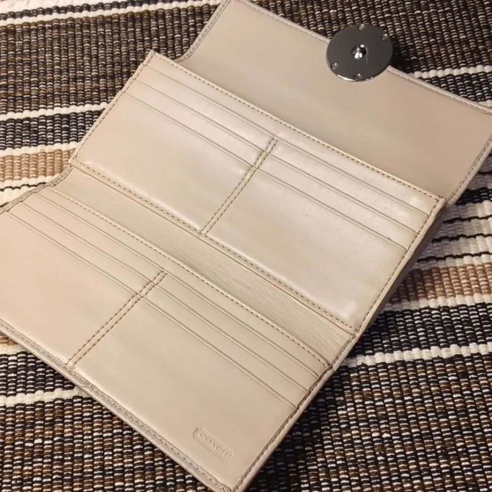 Coach wallet - Picture 5 of 16